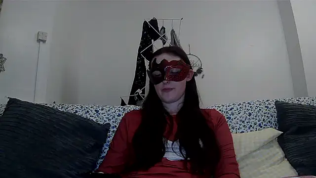 LexiSnowUK online show from 01.13.26