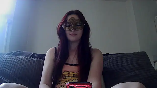 LexiSnowUK online show from 07.20.26