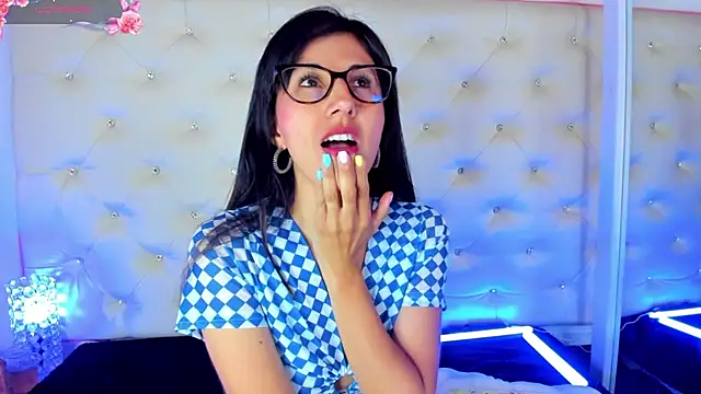 Snapshot of _jade_white_ chatting on 01.30.25 jade white online show from 01.30.25