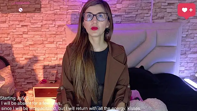  jade white  online show from 06.09.26