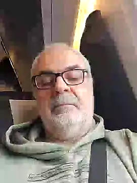 Snapshot of Satiro_Sevilla chatting on 03.17.25 Satiro Sevilla online show from 03.17.25