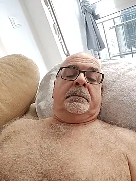 Snapshot of Satiro_Sevilla chatting on 11.04.25 Satiro Sevilla online show from 11.04.25