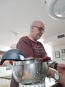 Satiro Sevilla online show from 11.10.25