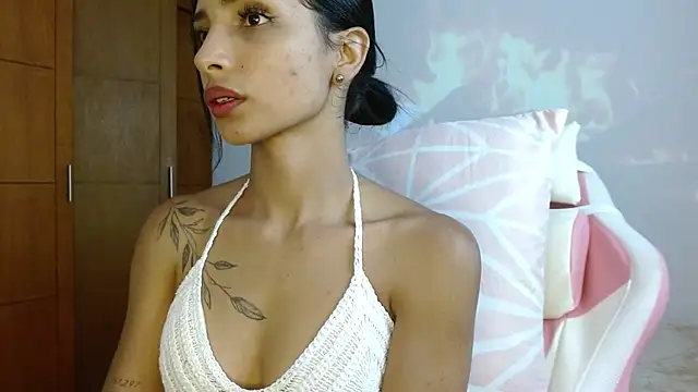Snapshot of AnnitaSerna_ chatting on 03.14.25 AnnitaSerna  online show from 03.14.25