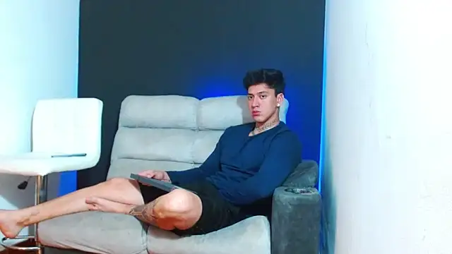 JUSTIN FULLER1 online show from 03.12.26