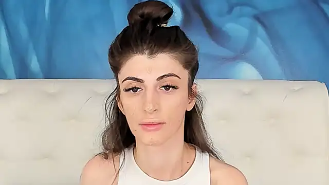 SkinnyDolly online show from 09.10.25