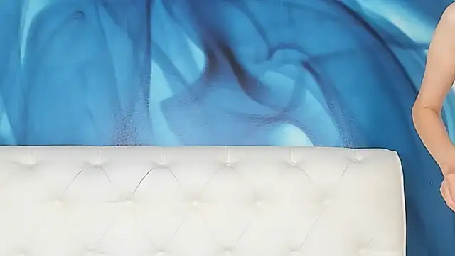 SkinnyDolly online show from 10.07.25