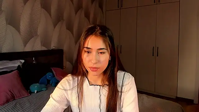 Snapshot of Bambiii_bby chatting on 11.01.25 Bambiii bby online show from 11.01.25