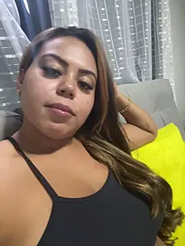 lariic online show from 02.15.25