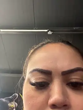 lariic online show from 09.08.25