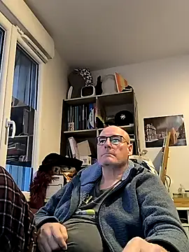 Snapshot of bogland33 chatting on 03.13.25 bogland33 online show from 03.13.25