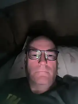 Snapshot of bogland33 chatting on 03.17.25 bogland33 online show from 03.17.25