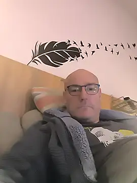 Snapshot of bogland33 chatting on 11.06.25 bogland33 online show from 11.06.25