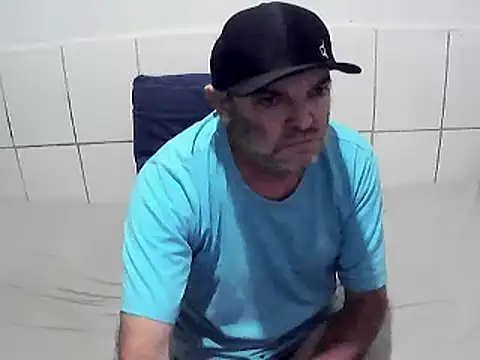Snapshot of pierdona chatting on 07.18.26 pierdona online show from 07.18.26