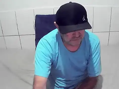 Snapshot of pierdona chatting on 07.21.26 pierdona online show from 07.21.26