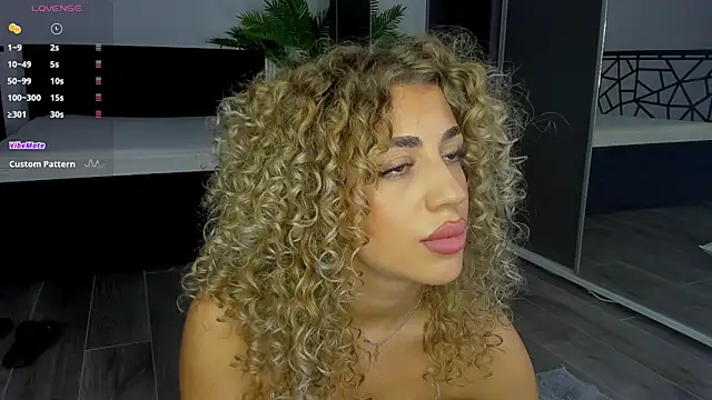 CurlyAnt0 online show from 12.20.25