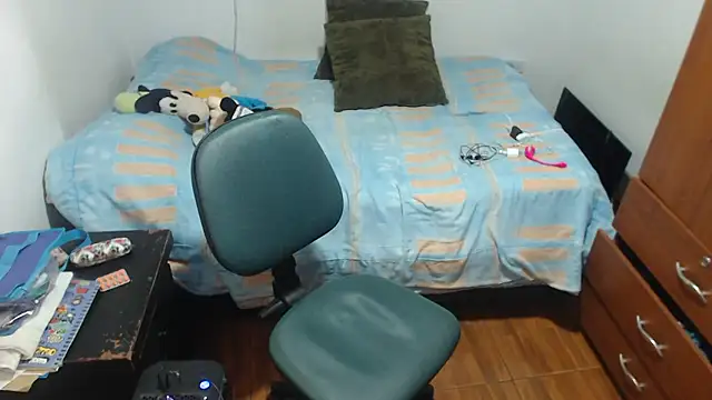 carolina linarez69 online show from 10.04.25