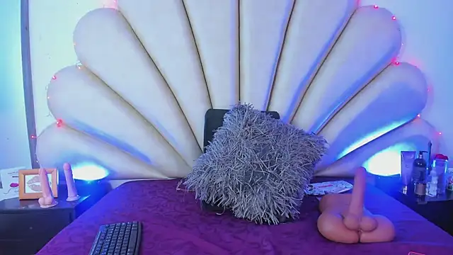 Snapshot of Anna__Spencer chatting on 02.13.25 Anna Spencer online show from 02.13.25