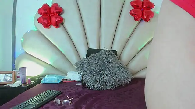 Snapshot of Anna__Spencer chatting on 02.15.25 Anna Spencer online show from 02.15.25