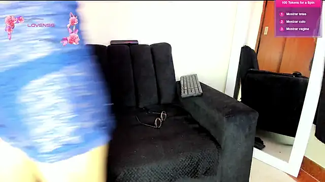 its  angelica  online show from 03.08.25