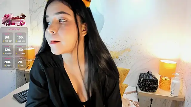 Snapshot of AuroraFiore chatting on 03.12.25 AuroraFiore online show from 03.12.25