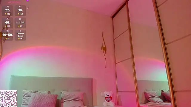 flora off online show from 02.17.25