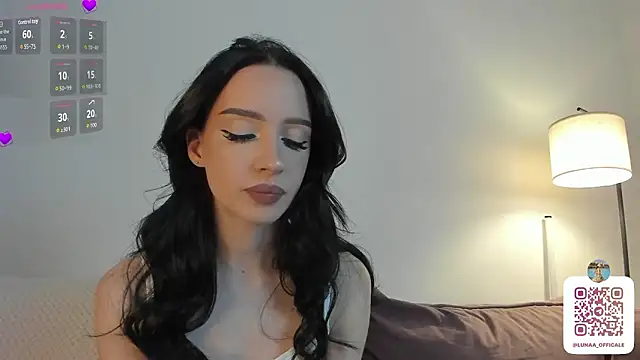 Snapshot of flora_off chatting on 03.09.26 flora off online show from 03.09.26