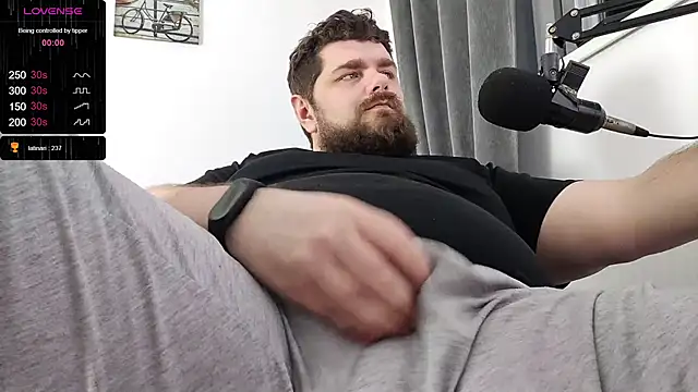 Snapshot of KingMarti chatting on 01.09.25 KingMarti online show from 01.09.25