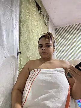 Evabigass online show from 02.28.26