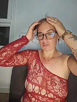 lindsay 33off online show from 06.28.26