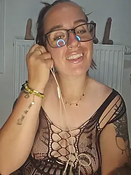 lindsay 33off online show from 06.30.26