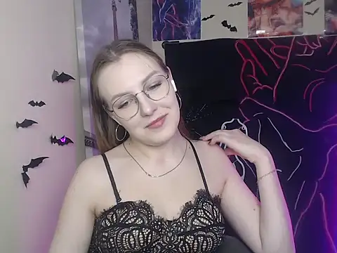  AlMamiyy  online show from 11.13.25