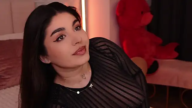 Snapshot of RachelSwaan chatting on 01.13.25 RachelSwaan online show from 01.13.25