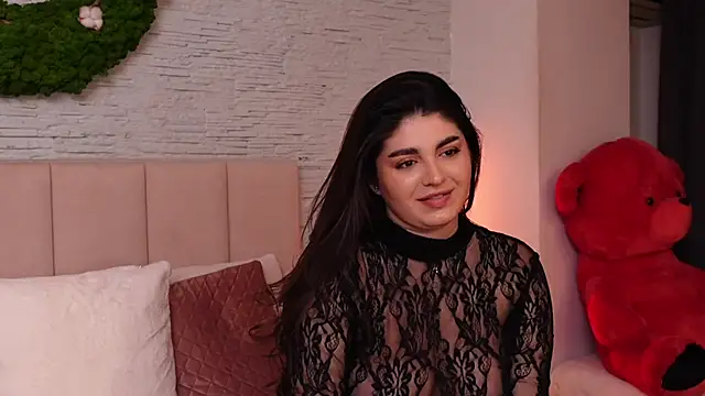 Snapshot of RachelSwaan chatting on 01.25.25 RachelSwaan online show from 01.25.25