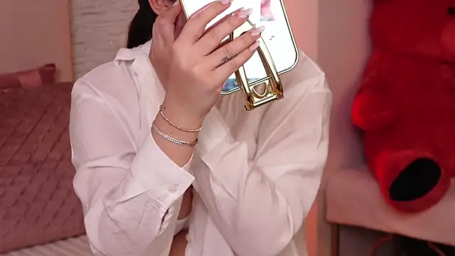 Snapshot of RachelSwaan chatting on 01.30.25 RachelSwaan online show from 01.30.25