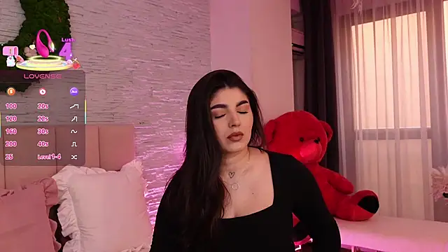 Snapshot of RachelSwaan chatting on 03.20.25 RachelSwaan online show from 03.20.25