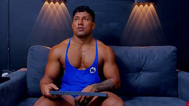 Snapshot of CallumMuscle chatting on 02.11.25 CallumMuscle online show from 02.11.25