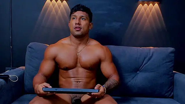 Snapshot of CallumMuscle chatting on 02.24.25 CallumMuscle online show from 02.24.25