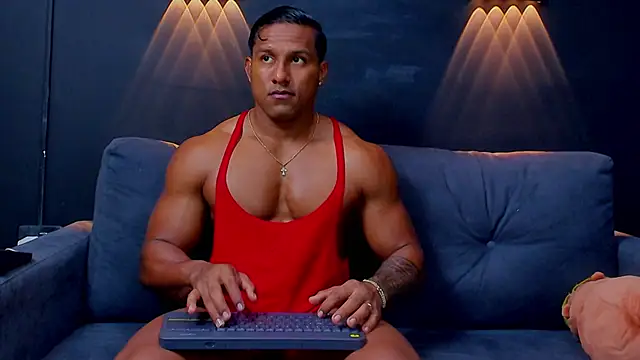 Snapshot of CallumMuscle chatting on 02.25.25 CallumMuscle online show from 02.25.25