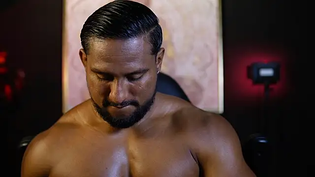 Snapshot of CallumMuscle chatting on 10.15.25 CallumMuscle online show from 10.15.25