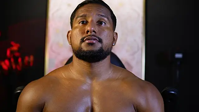 Snapshot of CallumMuscle chatting on 10.22.25 CallumMuscle online show from 10.22.25