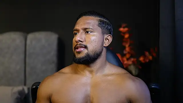 Snapshot of CallumMuscle chatting on 11.03.25 CallumMuscle online show from 11.03.25