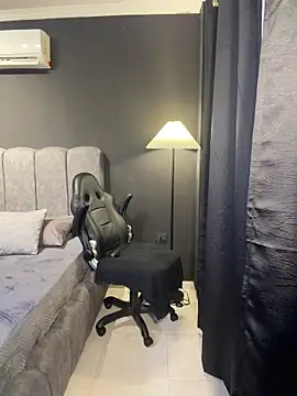 Snapshot of CallumMuscle chatting on 12.05.25 CallumMuscle online show from 12.05.25