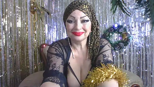 Snapshot of Izabella_gold chatting on 01.10.25 Izabella gold online show from 01.10.25