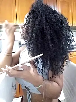 evafoxs online show from 12.28.24