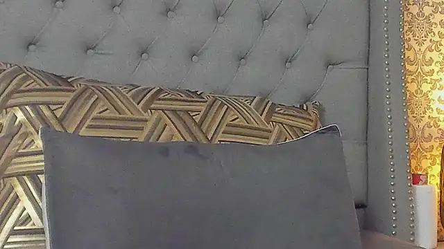 evafoxs online show from 03.13.25