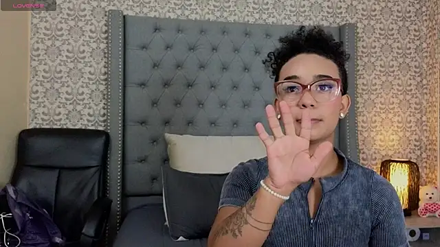 evafoxs online show from 03.19.25