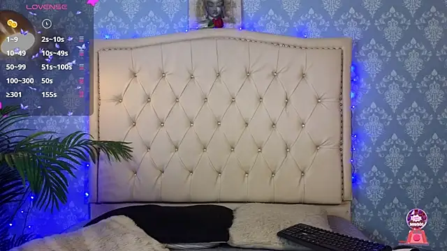 evafoxs online show from 09.16.25