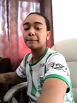 evafoxs online show from 10.26.25