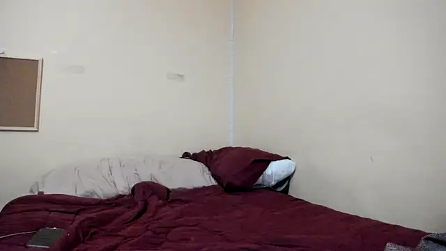 Snapshot of felinebitxx chatting on 03.15.26 felinebitxx online show from 03.15.26